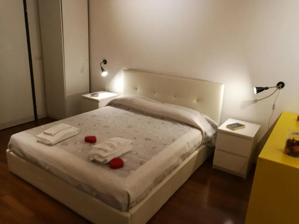 Residenza Porta Maggiore Болонья 0*,  Италия