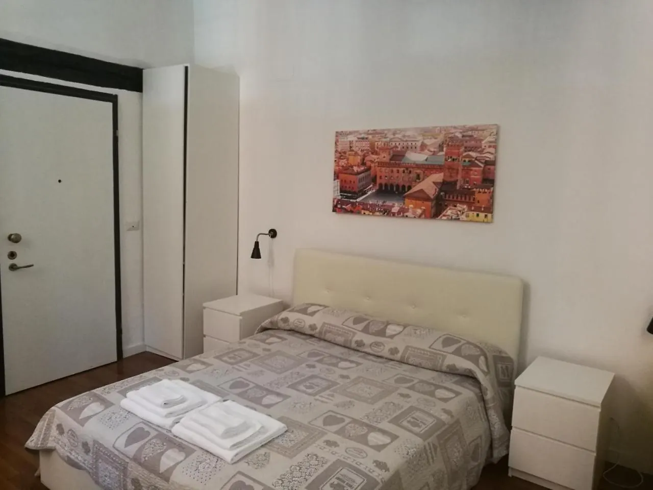 Residenza Porta Maggiore Болонья 0*,  Италия